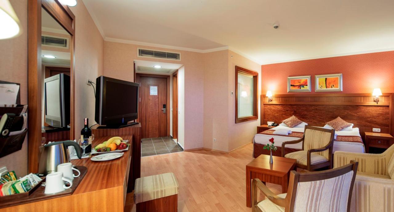 Alba Royal Hotel (Adults Only) Side Camera foto